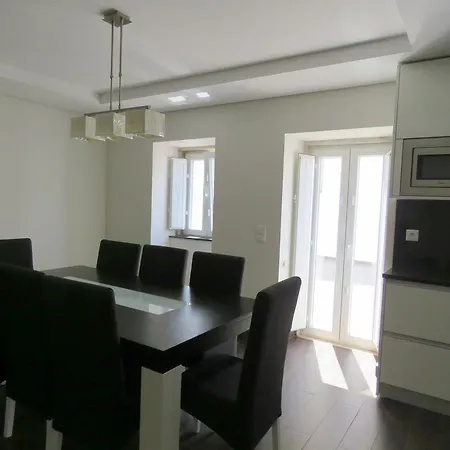 Pensionat Downtown Boutique Studio E *