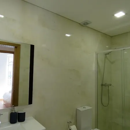 Гостевой дом Downtown Boutique Studio And Suites Лиссабон