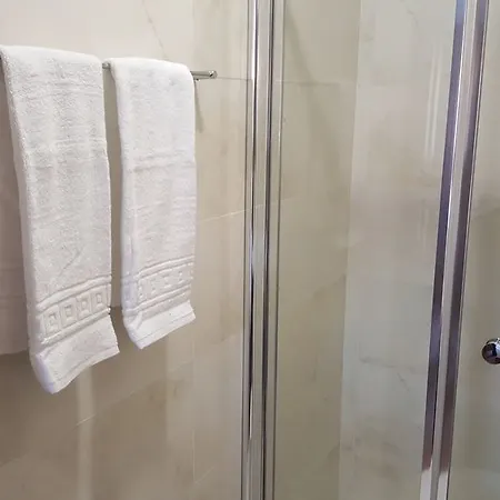 Downtown Boutique Studio And Suites Гостевой дом